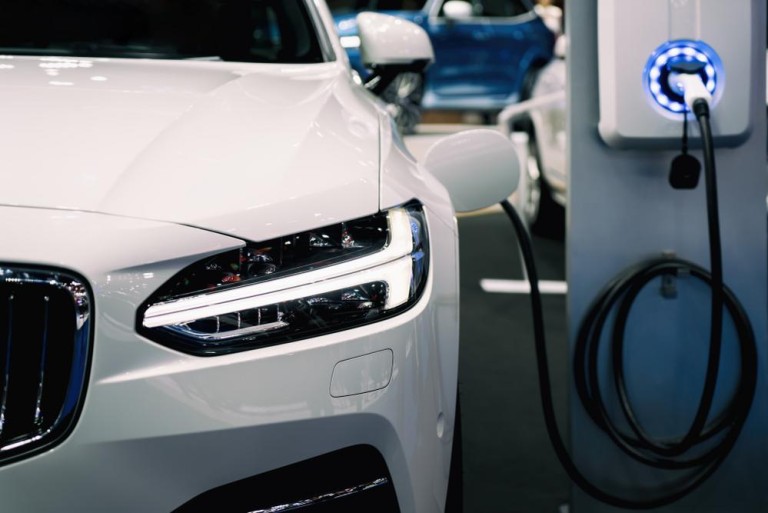 Pourquoi opter pour une borne de recharge à Fontaines-sur-Saône ?